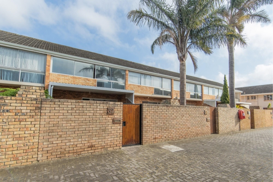 3 Bedroom Property for Sale in Kabega Park Eastern Cape